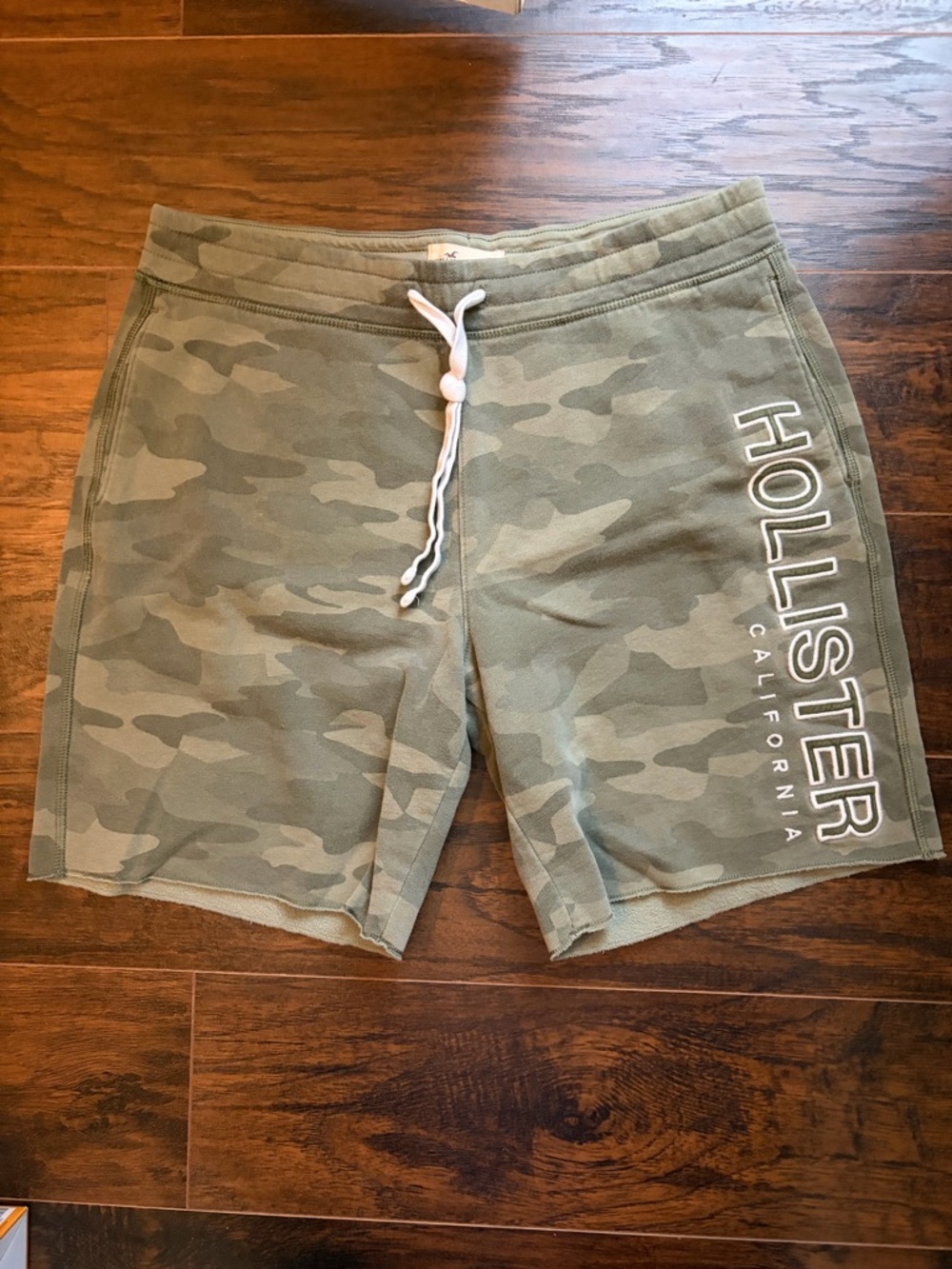 Hollister Olive Green Camo Logo Men's Shorts